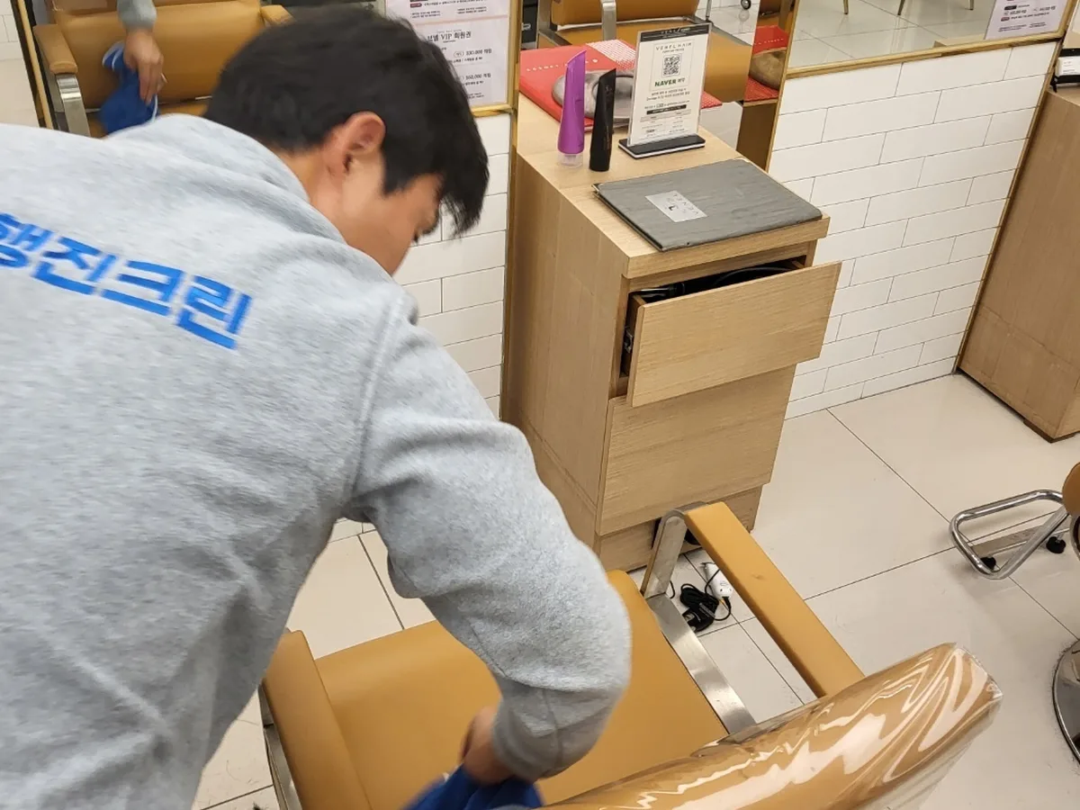북구 검단동 미용실 복도·대기 동선 야간 위생청소 사례 - 행진크린