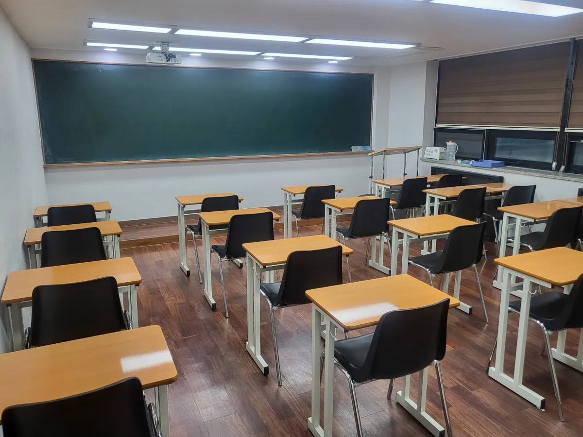 남구 이천동 어린이집 과학실 장비 주변 정밀 위생청소 사례 - 행진크린