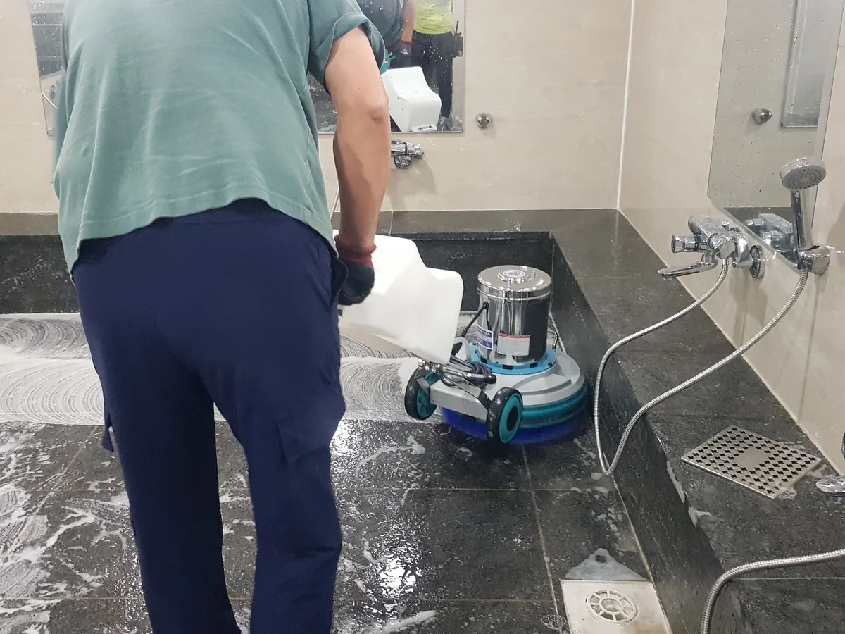 서구 원대동1가 찜질방 수전·샤워기 건식 사우나 위생청소 사례 - 행진크린
